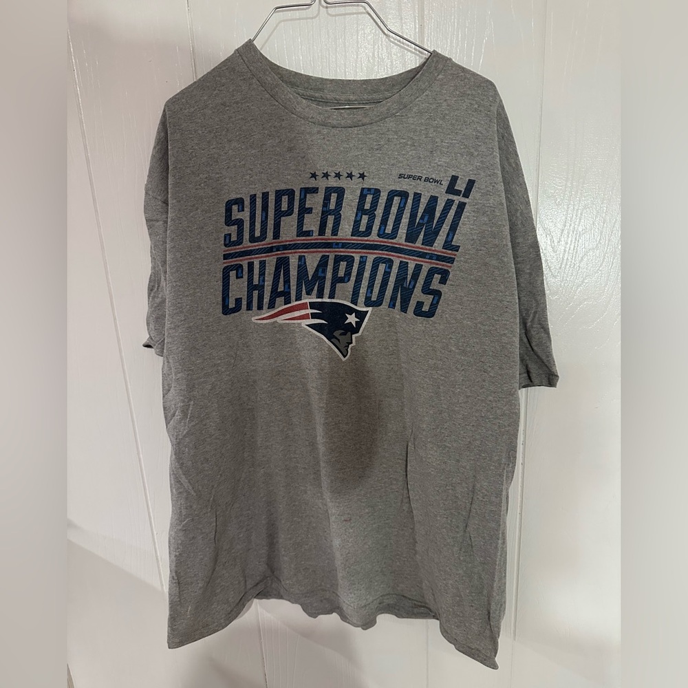 Shirts - Picture 7 of 9